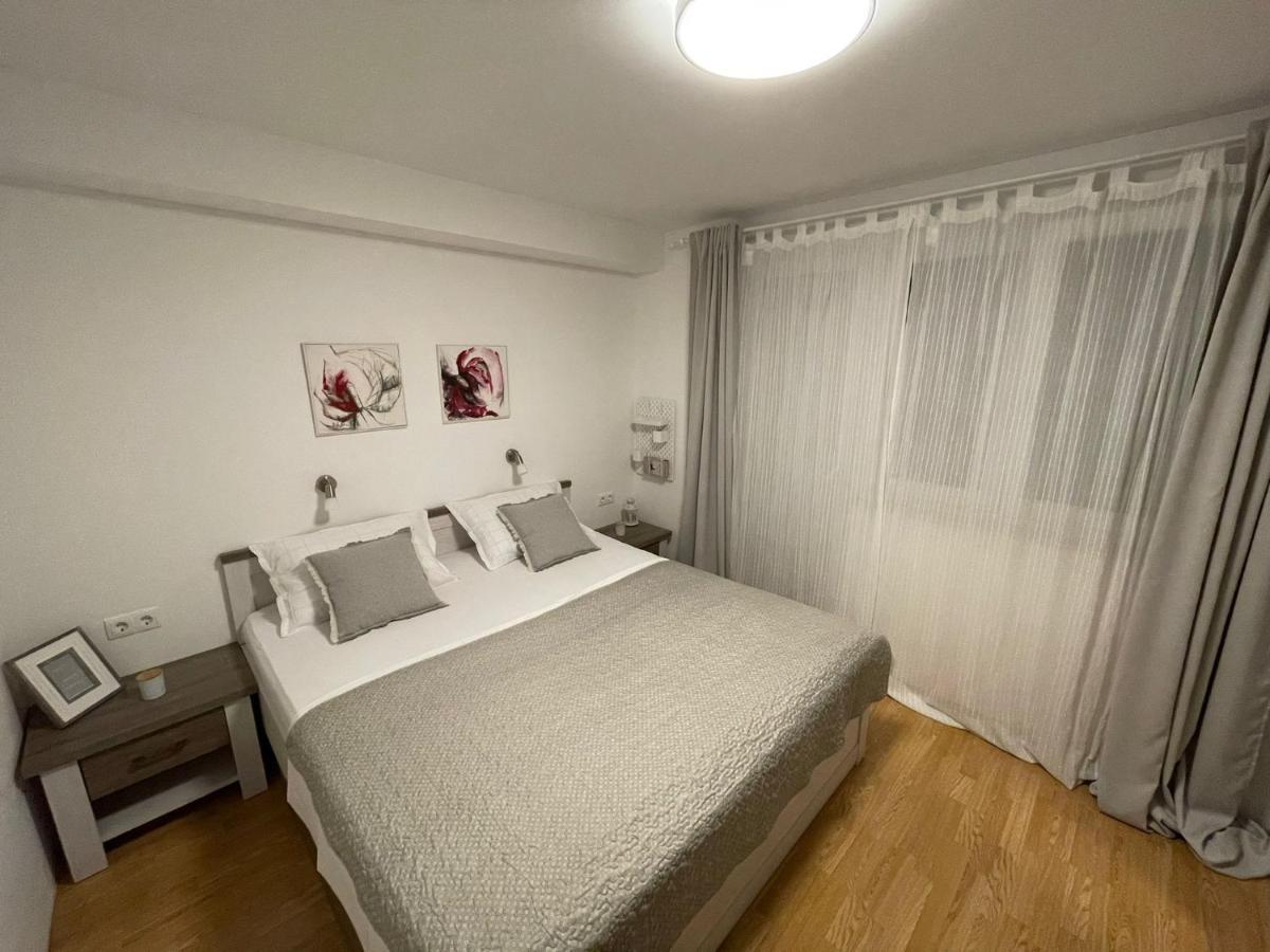 Apartman Hidden Gem ชิเบนิก ภายนอก รูปภาพ